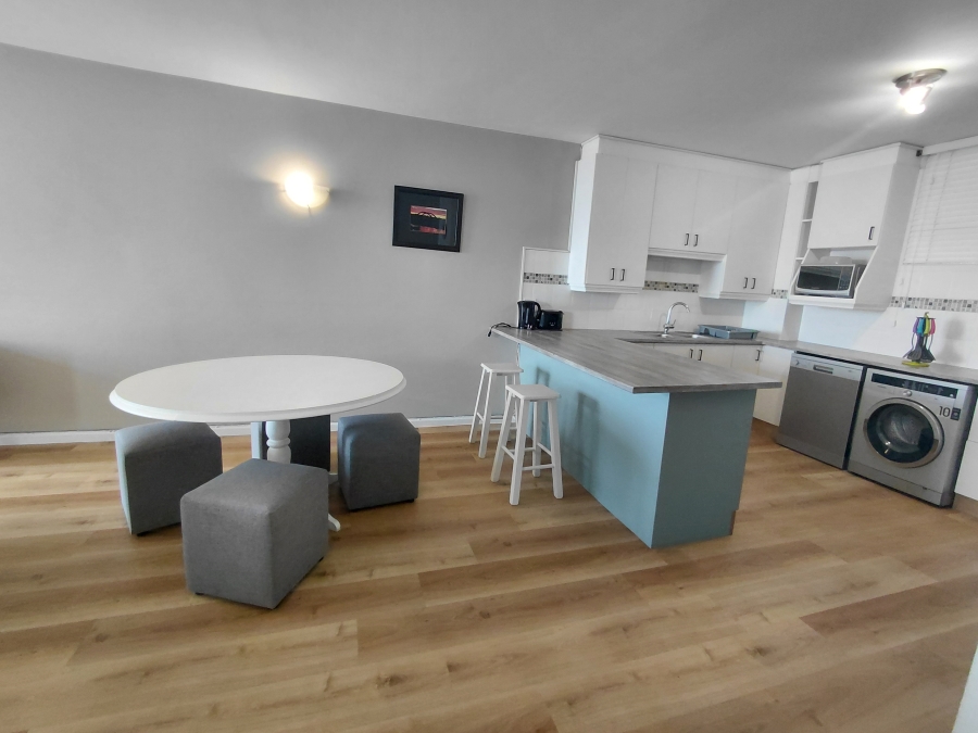 To Let 2 Bedroom Property for Rent in Summerstrand Eastern Cape